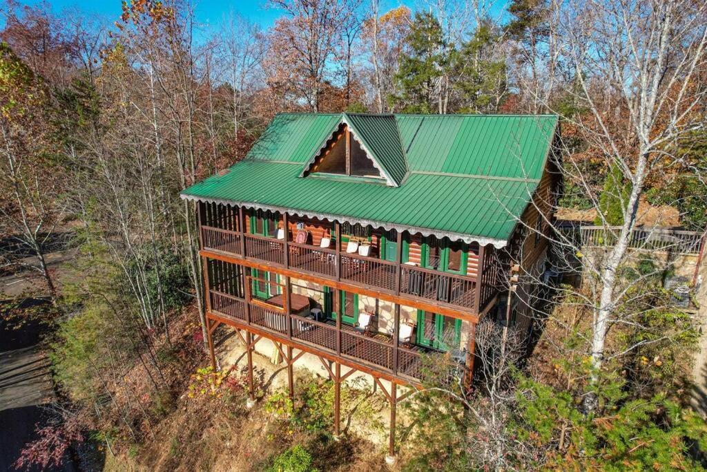 Spacious Smokies Cabin - Hot Tub With Mountain Views Gatlinburg Dış mekan fotoğraf