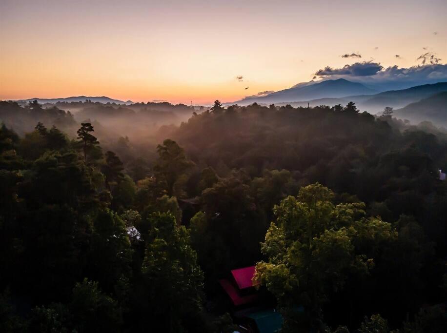 Spacious Smokies Cabin - Hot Tub With Mountain Views Gatlinburg Dış mekan fotoğraf